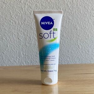 Nivea Soft Refreshingly Soft Moisturizing Cream-For face, body, and hands